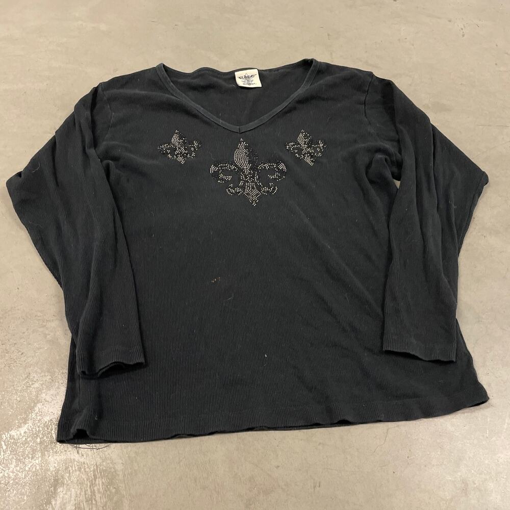 Vintage Y2K grungy rhinestone sledge usa v-neck t-shirt